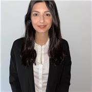 Tutor Universitaria impartisce lezioni private a ragazzi di scuole elementari, medie, superiori e univeristari